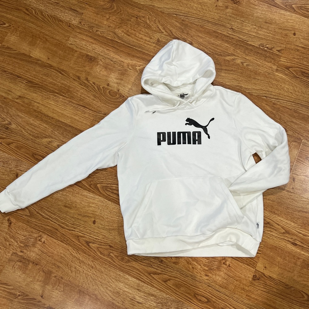 Cozy Puma pullover hoodie- SZ medium
